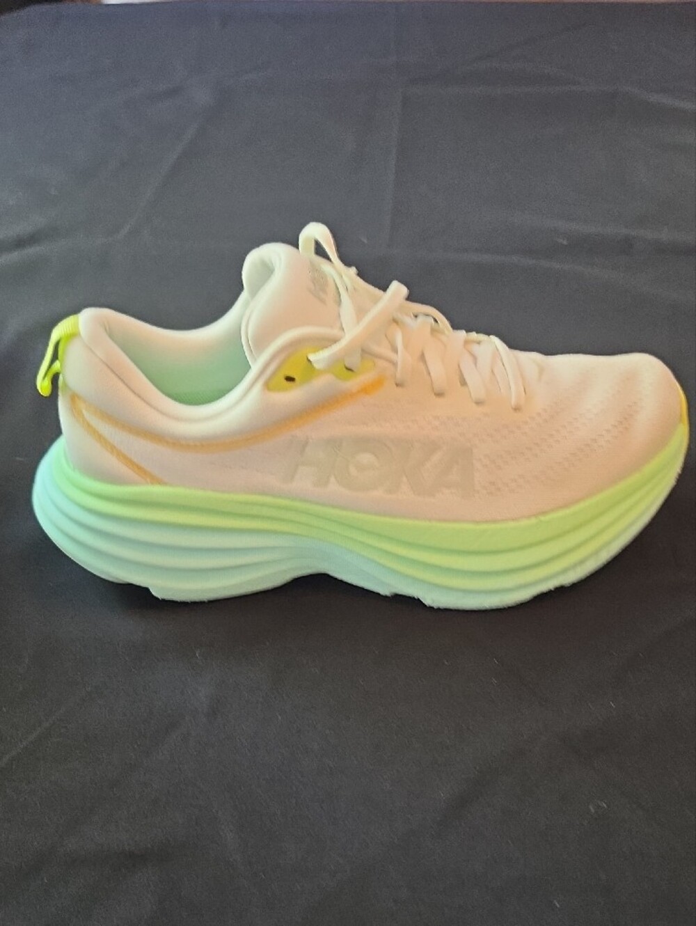 HOKA One One View 5